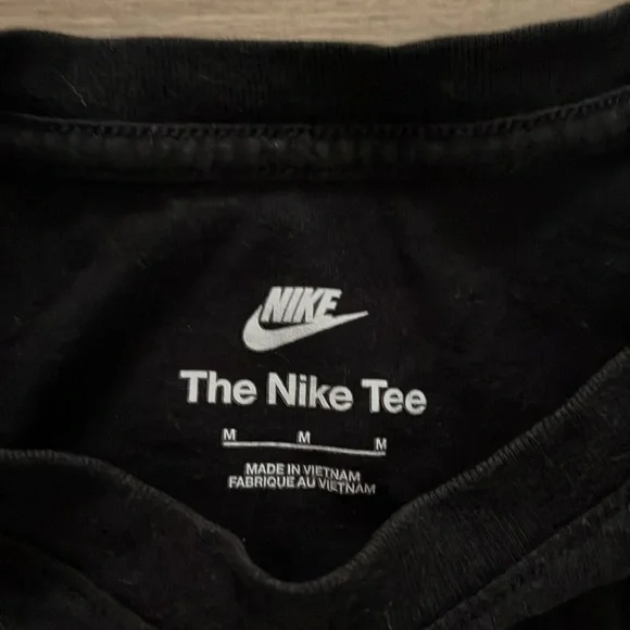 Nike Black Tee - Picture 2 of 5